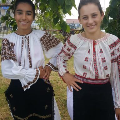 izabela si daniela